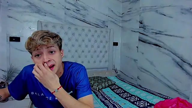 Ari and Storm online show from October 10, 2025, 1:54 pm