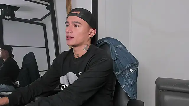 Snapshot of LiamDeep chatting on September 30, 2025, 4:56 pm LiamDeep online show from September 30, 2025, 4:56 pm
