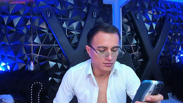 LiamDeep online show from March 12, 2026, 8:26 pm