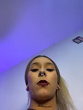 SkyThompson online show from November 3, 2025, 4:14 am