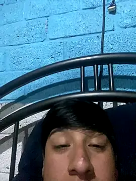 Snapshot of Kangry_12 chatting on December 17, 2025, 6:52 am Kangry 12 online show from December 17, 2025, 6:52 am