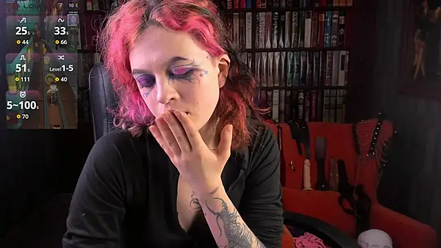 NoelleGothicShadow online show from November 12, 2025, 10:52 pm