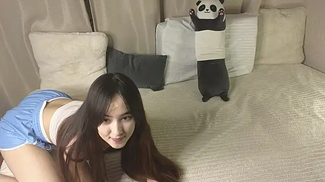 Snapshot of SakuraVelvet chatting on September 17, 2025, 3:35 pm SakuraVelvet online show from September 17, 2025, 3:35 pm