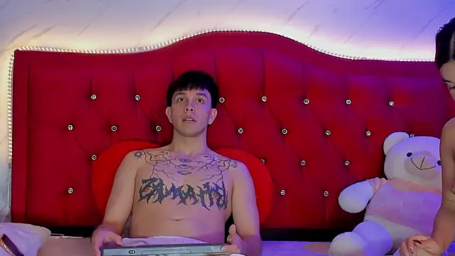 Snapshot of Lizzy_LaBelle chatting on September 26, 2025, 12:31 pm Lizzy LaBelle online show from September 26, 2025, 12:31 pm