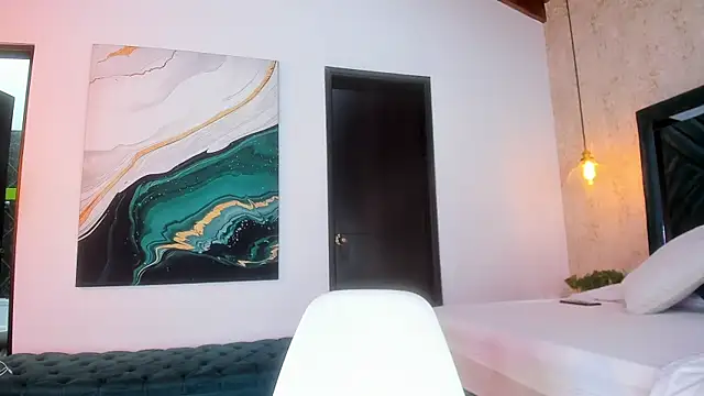 Sofi Moreno online show from April 5, 2026, 12:02 pm