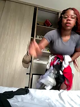 Snapshot of Sweet-Jade chatting on September 16, 2025, 10:11 pm Sweet-Jade online show from September 16, 2025, 10:11 pm