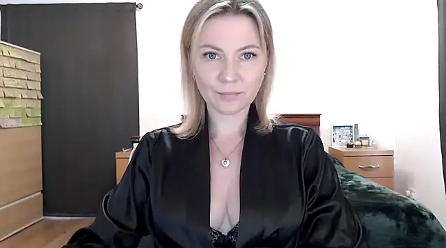 ParadiseAlina online show from March 4, 2025, 5:24 pm