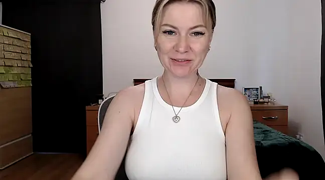 ParadiseAlina online show from March 7, 2025, 5:17 pm