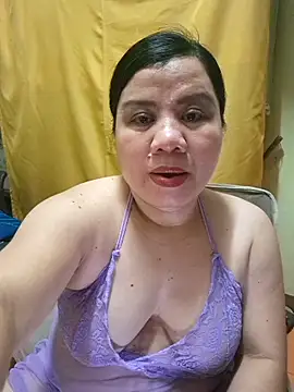 hotlyn45 online show from October 20, 2025, 9:04 pm