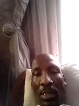 longdickson12345 online show from November 29, 2025, 5:10 am