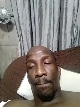 longdickson12345 online show from December 5, 2025, 8:38 pm