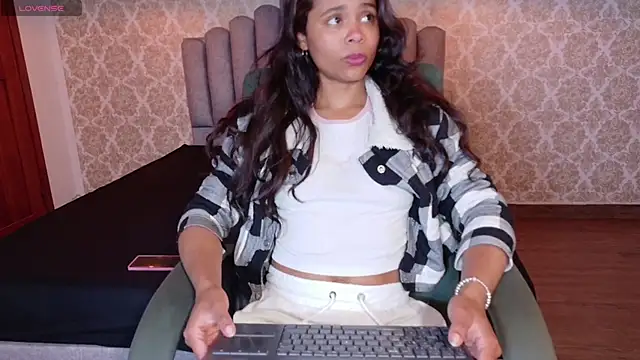 Kristall 06 online show from October 28, 2025, 2:37 am