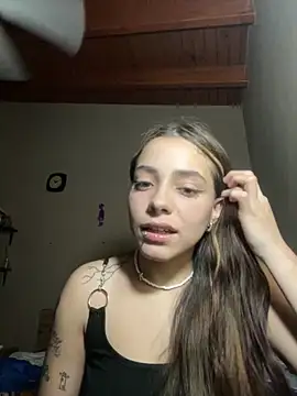 Snapshot of Marquis77 chatting on October 19, 2025, 1:06 am Marquis77 online show from October 19, 2025, 1:06 am