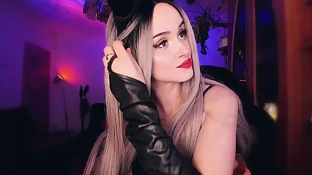 MistressJolie online show from February 20, 2025, 4:28 am