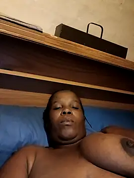 Snapshot of sweetdebbiexxxx chatting on November 18, 2025, 2:28 am sweetdebbiexxxx online show from November 18, 2025, 2:28 am