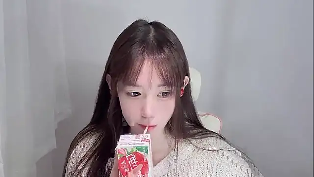 Xiao-runbao online show from October 19, 2025, 1:45 pm