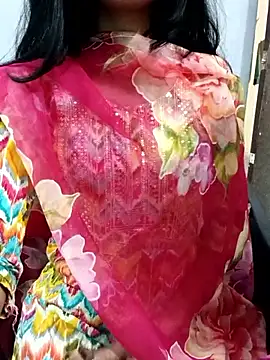 Daizy Shah online show from November 9, 2025, 5:11 pm