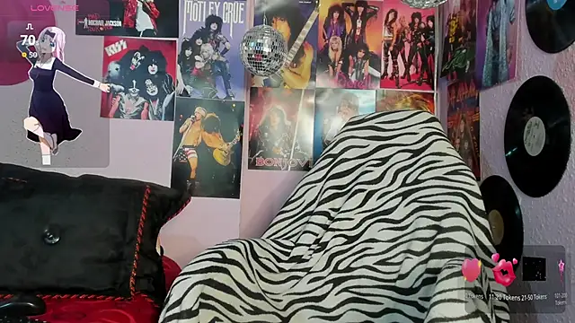 Avril Maria online show from October 29, 2025, 6:42 pm