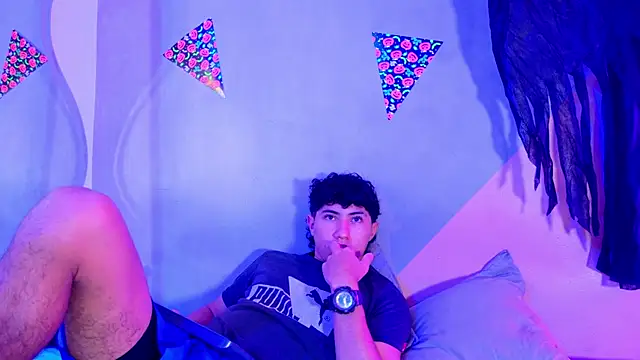 Laura and Kevin online show from October 26, 2025, 2:12 pm