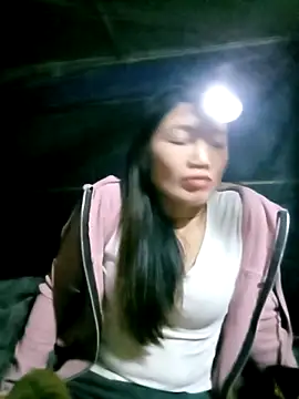 ngan-cute online show from November 20, 2025, 2:06 pm