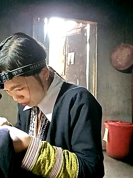 ngan-cute online show from February 18, 2026, 1:56 am