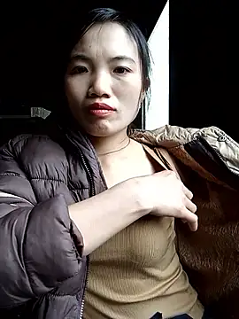 ngan-cute online show from February 23, 2026, 1:36 am