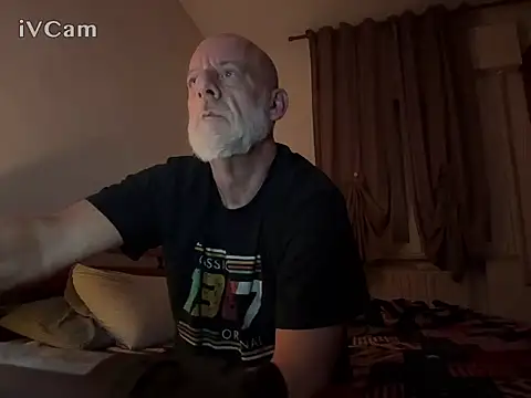 Pigna16PSRN online show from April 10, 2026, 1:11 am