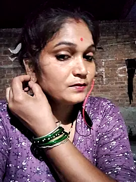 Snapshot of Kavya_hot chatting on September 24, 2025, 2:53 pm Kavya hot online show from September 24, 2025, 2:53 pm