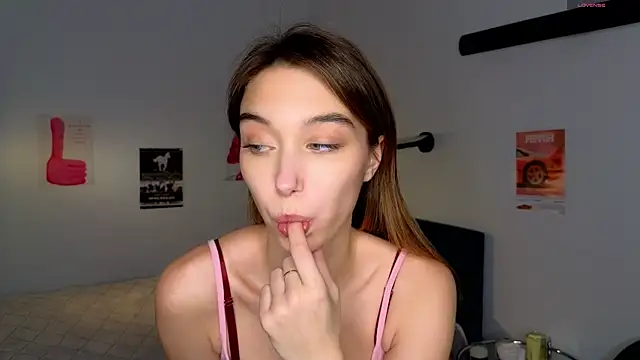 vixinp online show from December 3, 2025, 8:45 am