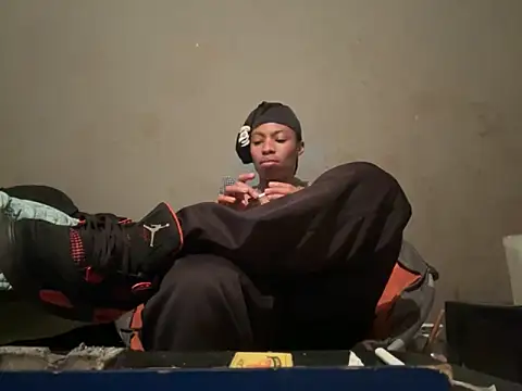 Tookey012 online show from September 24, 2025, 7:17 pm