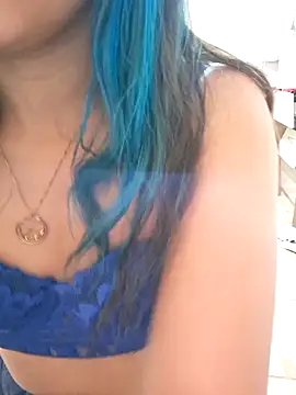 euahotmarii20 online show from September 10, 2025, 5:46 pm