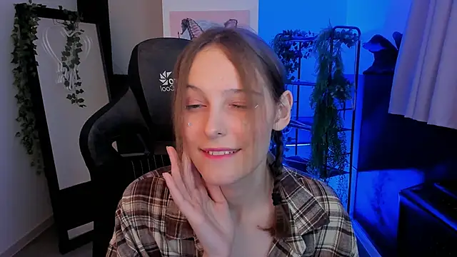 JenniferKiim online show from October 23, 2025, 11:31 am