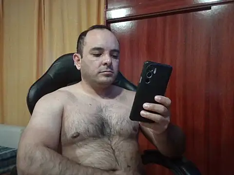 Snapshot of ososkr39 chatting on October 24, 2025, 2:13 pm ososkr39 online show from October 24, 2025, 2:13 pm