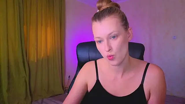 MysticVenus  online show from March 16, 2026, 1:26 pm