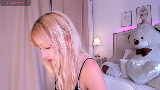 Mayajhons online show from November 19, 2025, 12:16 pm