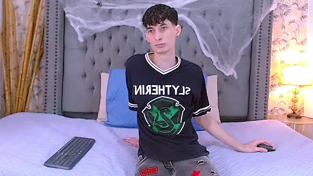 Luke Carter online show from October 10, 2025, 1:21 pm