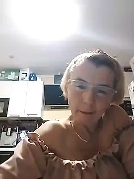 VasylynaLove421 online show from September 21, 2025, 7:37 pm
