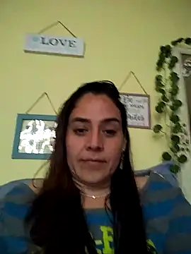 Snapshot of denissebombon chatting on February 8, 2026, 8:56 pm denissebombon online show from February 8, 2026, 8:56 pm