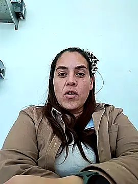 Snapshot of denissebombon chatting on February 9, 2026, 6:34 pm denissebombon online show from February 9, 2026, 6:34 pm