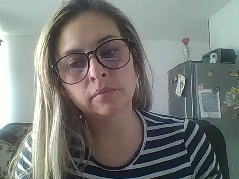 Valery  Rouse  online show from September 11, 2025, 5:35 pm