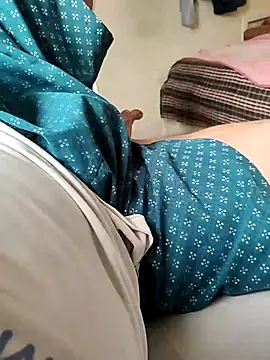 Snapshot of Ravi272 chatting on December 1, 2025, 4:50 am Ravi272 online show from December 1, 2025, 4:50 am