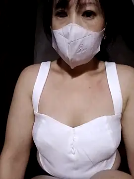 VanGau031694 online show from September 13, 2025, 2:22 am