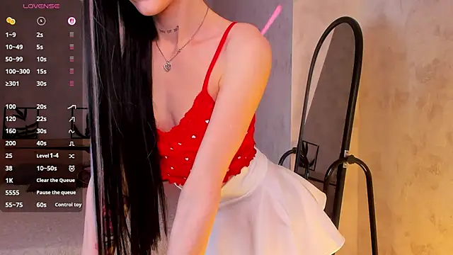 Lynn Martin online show from April 29, 2026, 12:16 am