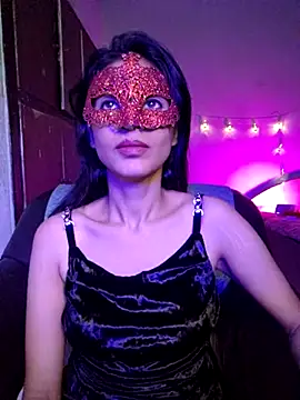 royeoy22 online show from September 17, 2025, 1:02 pm