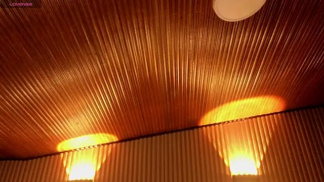  Charlotte Collins  online show from January 10, 2026, 2:08 pm