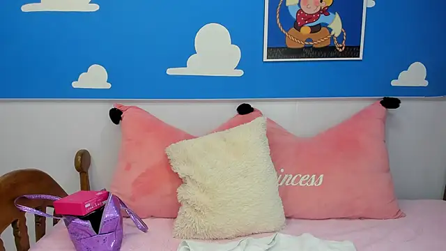 miss  evolet online show from September 30, 2025, 11:04 am