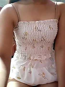 mymy06 online show from October 7, 2025, 5:26 am