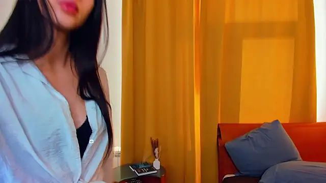 JoCauterucci online show from November 16, 2025, 7:03 am