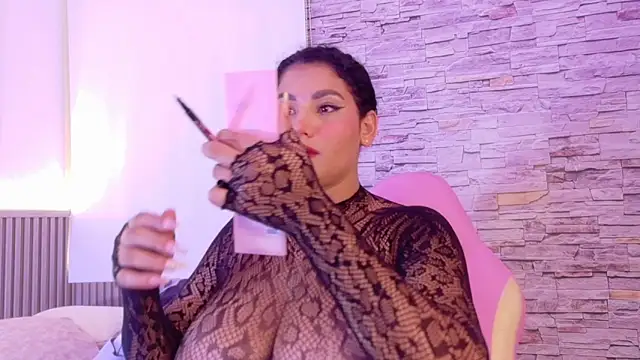 Snapshot of liz_monserrat_1 chatting on May 12, 2026, 7:55 pm liz monserrat 1 online show from May 12, 2026, 7:55 pm