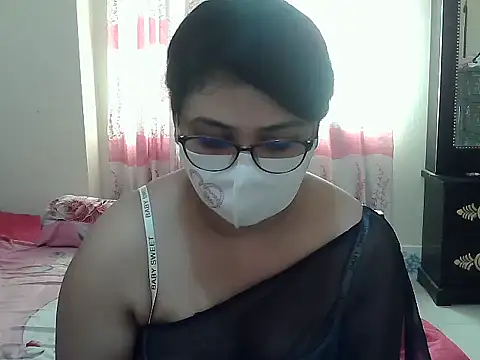 Elena cruz5 online show from September 10, 2025, 4:12 am